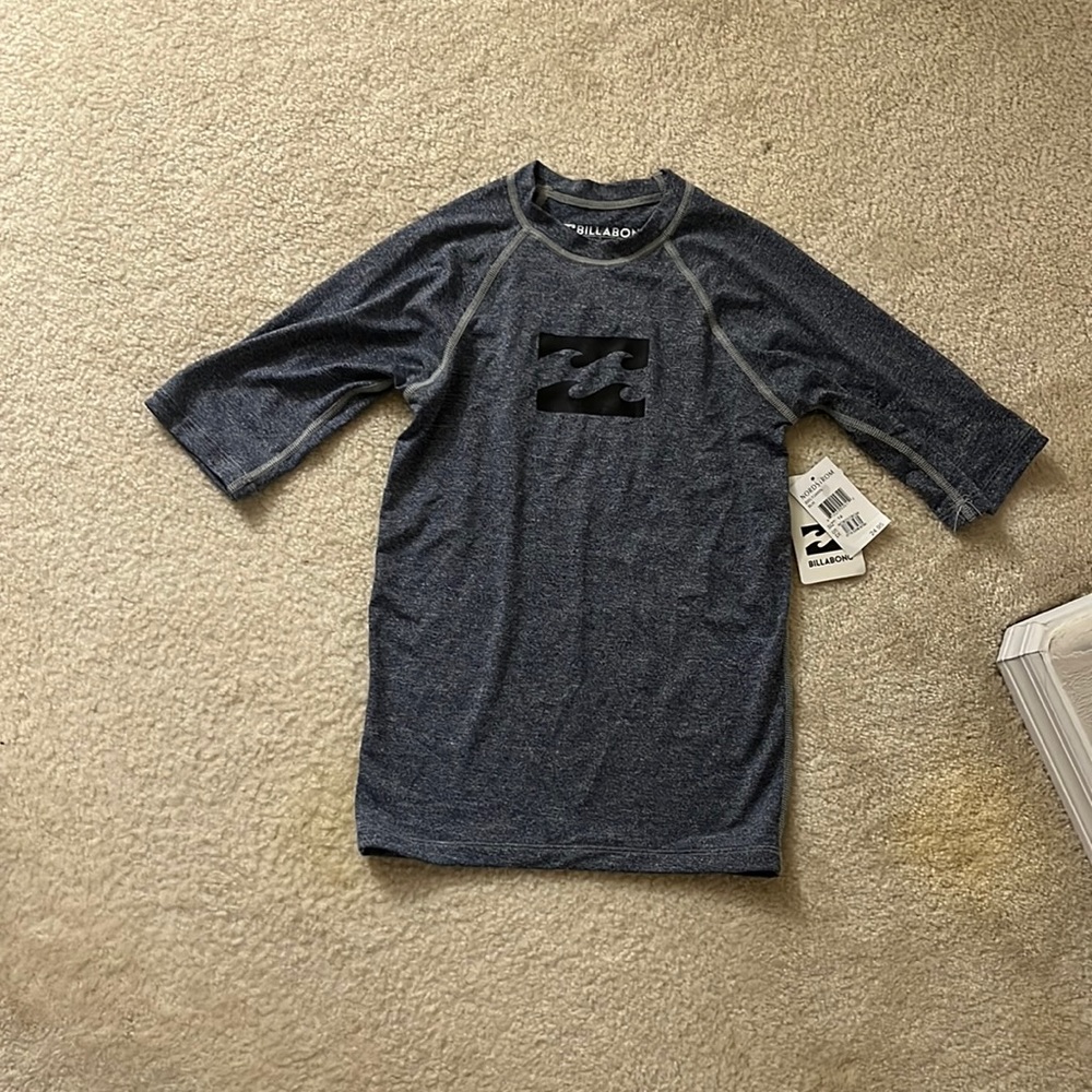 BILLABONG boys swim shirt